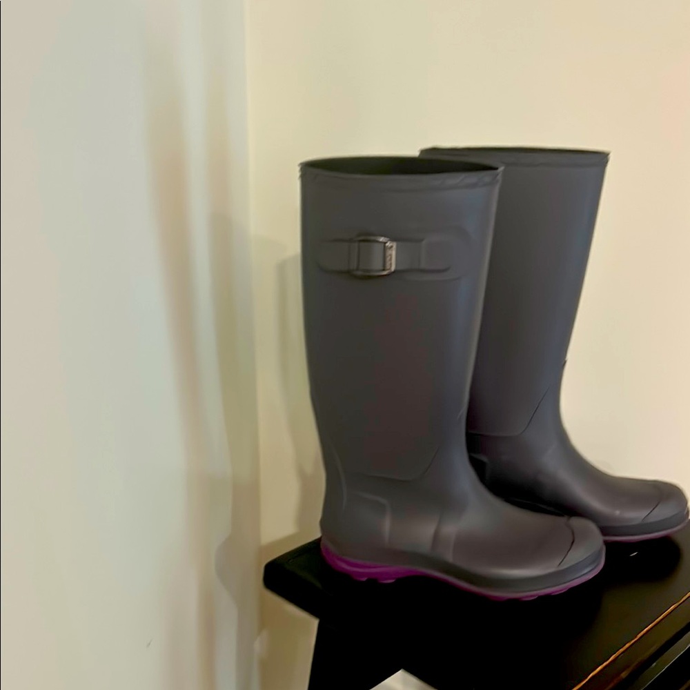 Women's Gray Rain Boots with Purple Soles